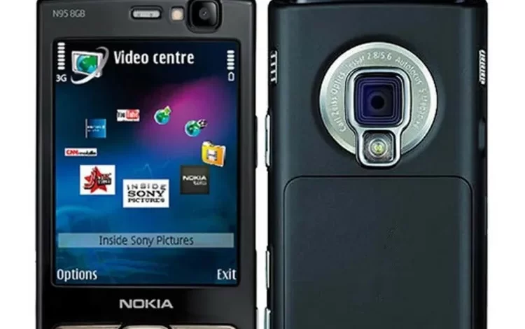 عکس نوکیا N95 با رنگ مشکی از نمای جلو و عقب