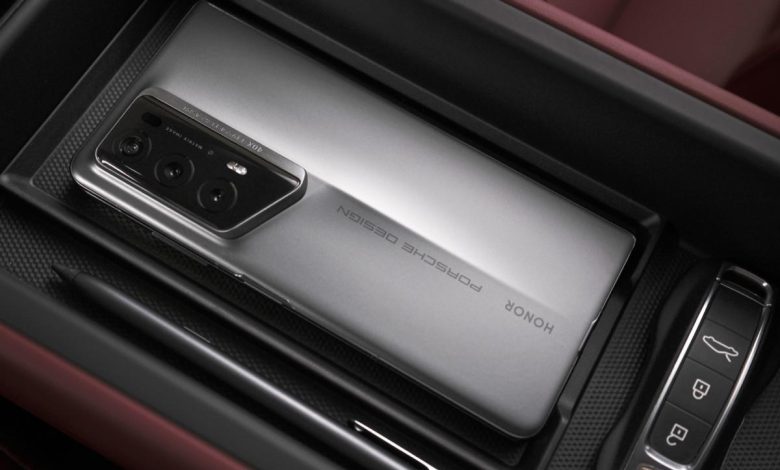 موبایل تاشو با ضخامت ۴٫۷ میلی‌متری؛ آنر در MWC 2024 آتش‌بازی راه انداخت