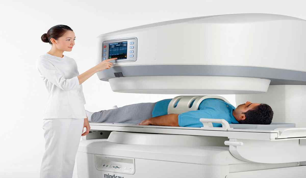 ام آر آی (mri) چیست و برای تشخیص چه بیماریهایی کاربرد دارد؟_مستطیل زرد 8 ام آر آی باز