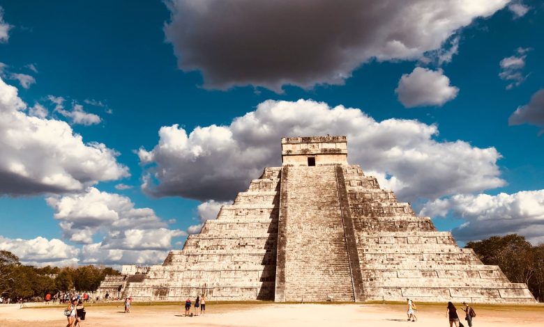 مایاها در مراسم‌های آیینی، پسربچه‌ها را قربانی می‌کردند