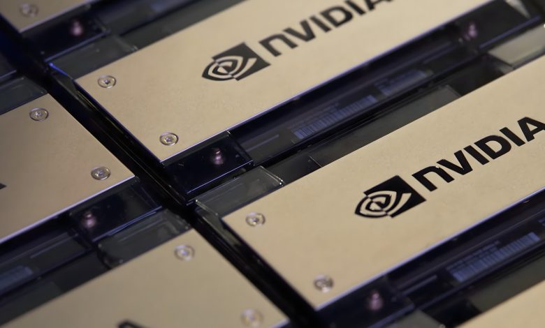 چین شرکت‌های داخلی هوش مصنوعی را به فاصله‌گرفتن از تراشه‌های غربی تشویق کرد