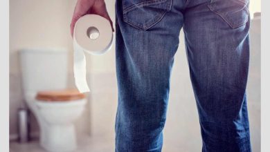 فرد مبتلا به اسهال مزمن از علائم سرطان روده بزرگ