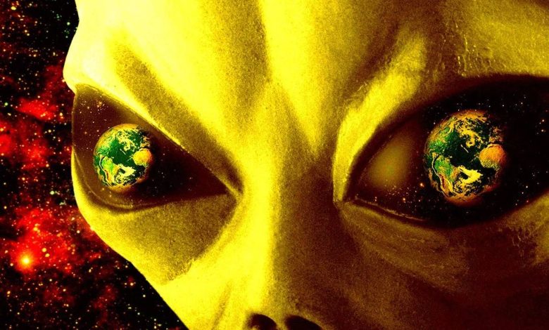 ادعای جنجالی یک دانشمند: شاید بیگانگان حیات را به زمین آورده باشند