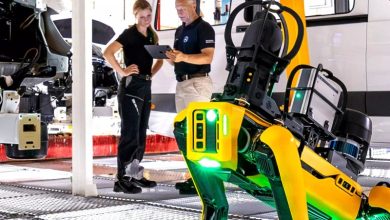 این سگ رباتیک کارمند مرسدس است!